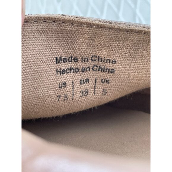 Aldo Slip On Flats Size 7.5 Pointed Toe Beige Leather Comfort Flats Minimalist - Picture 6 of 9